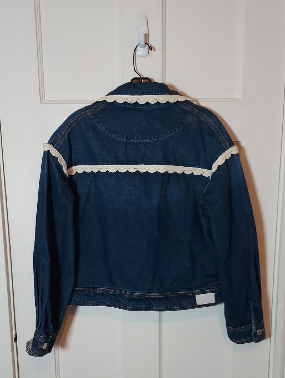 Maje Denim Jacket With Crochet Hook Finishes Size 40 US Sz Large - Picture 15 of 16